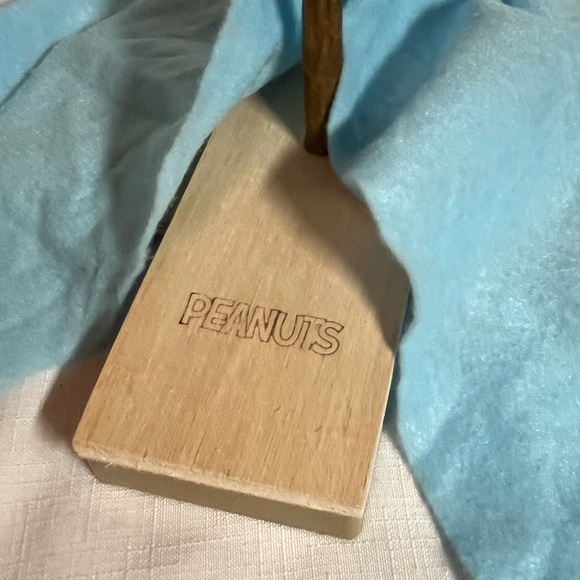 Green Charlie Brown PEANUTS Holiday Decor Tree with Red Ornament - Picture 4 of 7